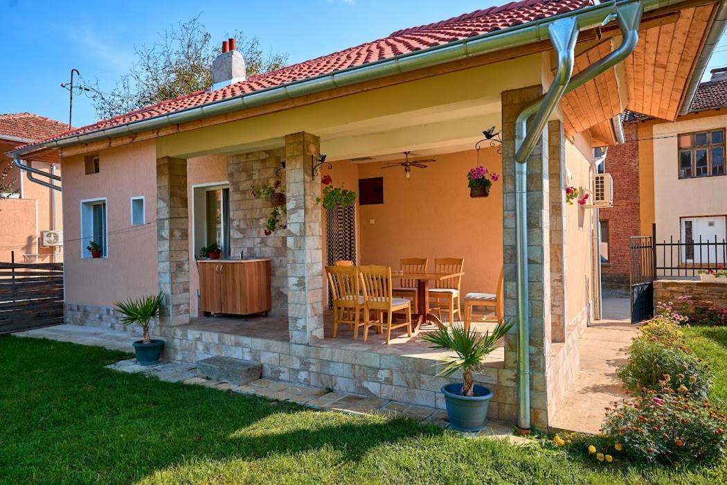 Villa Simida Debnevo Buitenkant foto