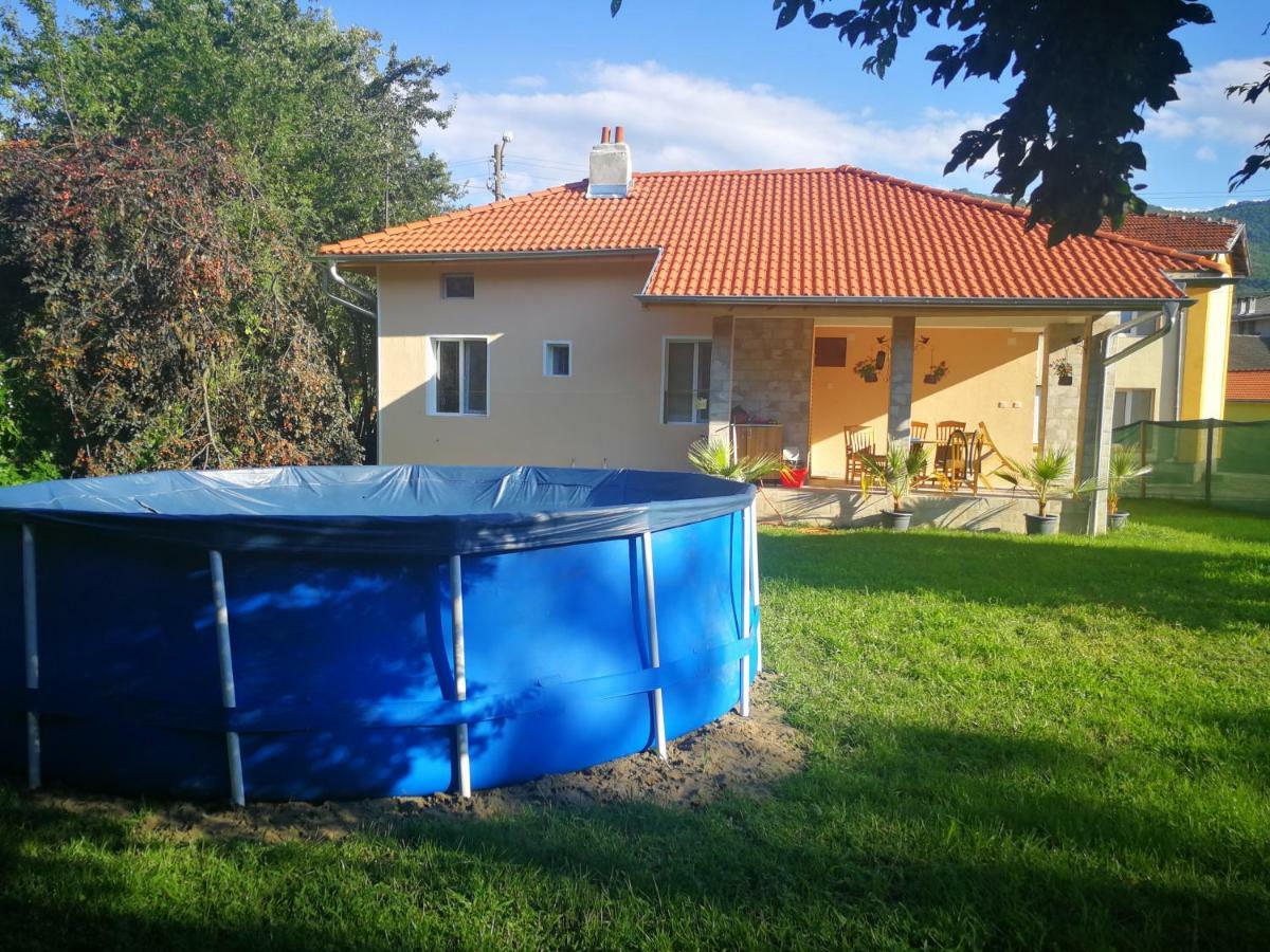 Villa Simida Debnevo Buitenkant foto